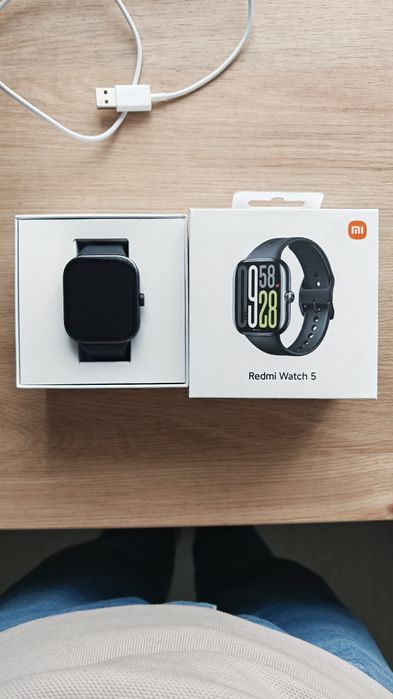 Vând smartwatch Xiaomi redmi watch 5