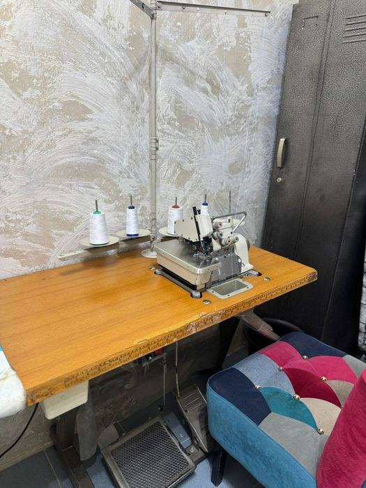 Продам оверлок 5 нитка