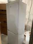 Холодильник indesit 18 B