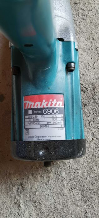 Vând Pistol impact pătrat Makita