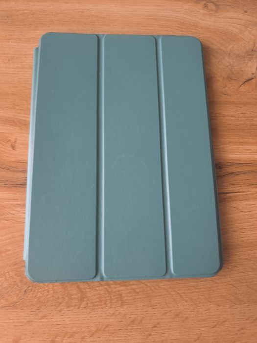 Ipad 7 как новый 32gb wifi каропка осталось в Америке