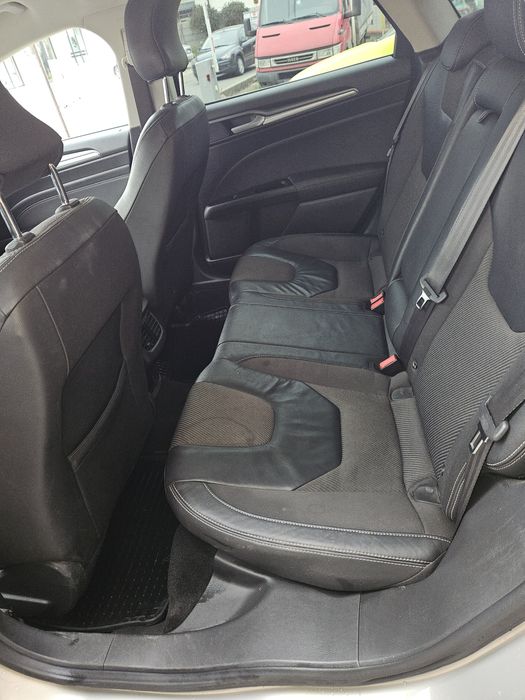 Vand Ford Mondeo
