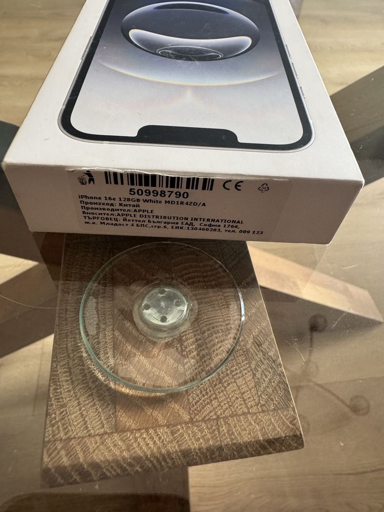 iPhone 16e White 128GB-Нов запвчатан Гаранция