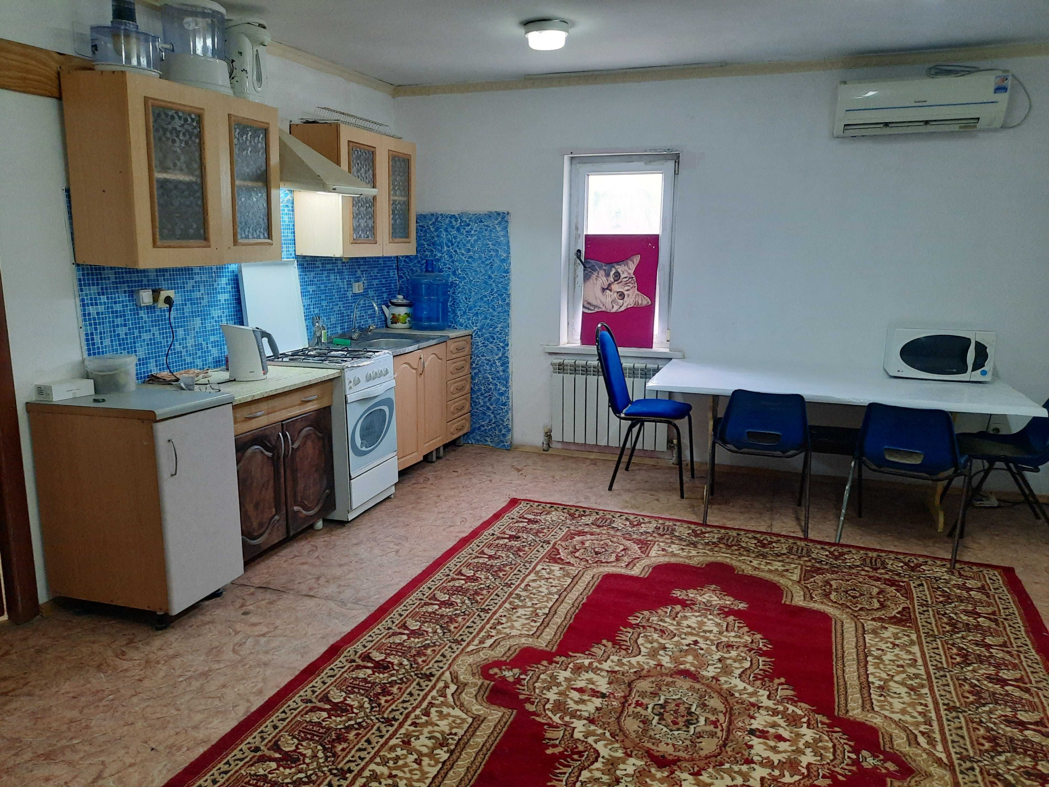 Жүмыскерде үи жалга беріледі 2 бөлмелі 2 кабата