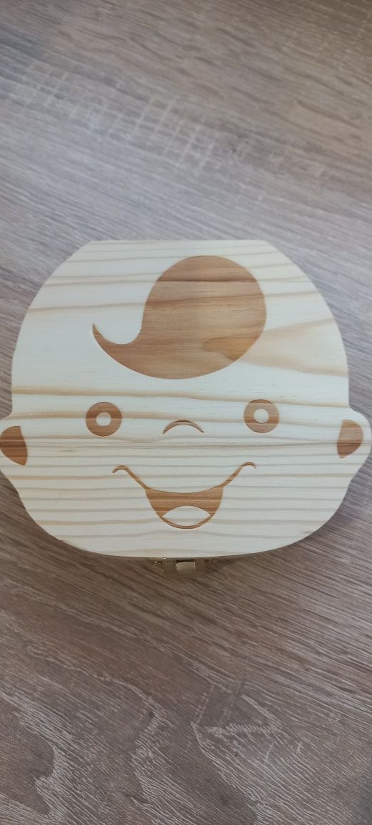 Дървена кутия за зъбчета