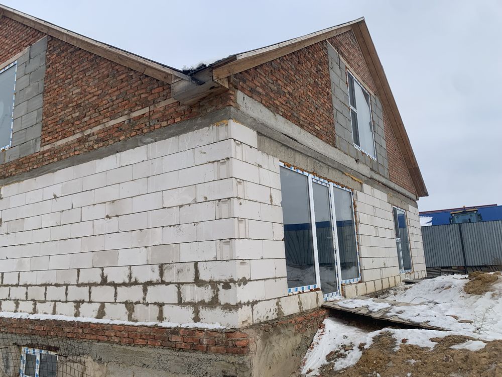 Продам срочно коттедж 3 уровня