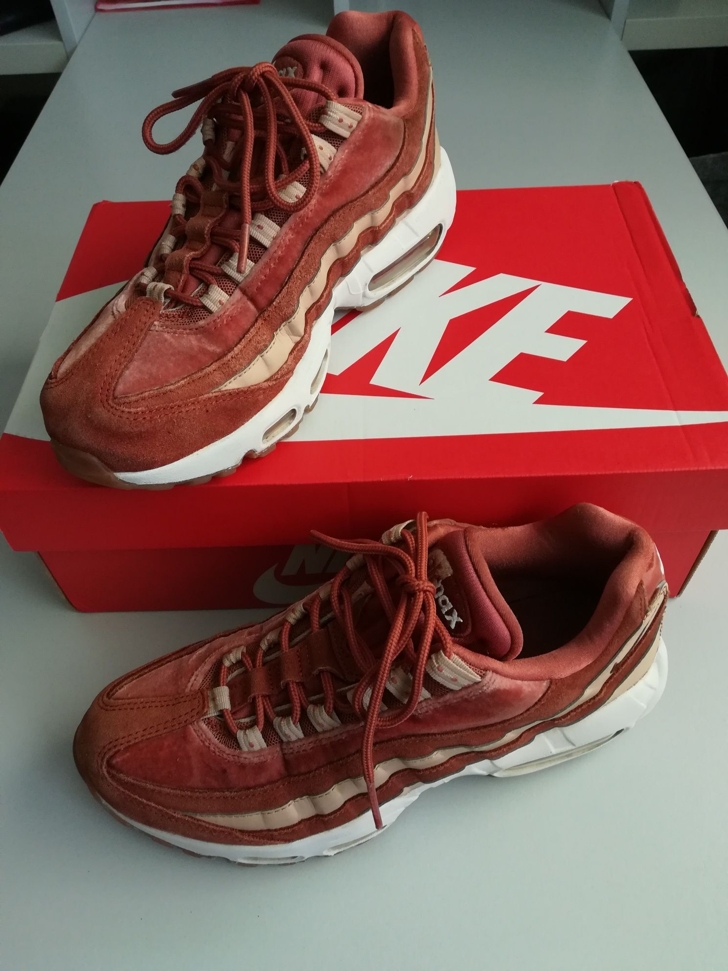 Маратонки Nike Air Max 95 Dusty Peach