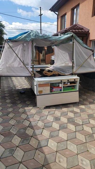 Vând remorcă cort Trigano