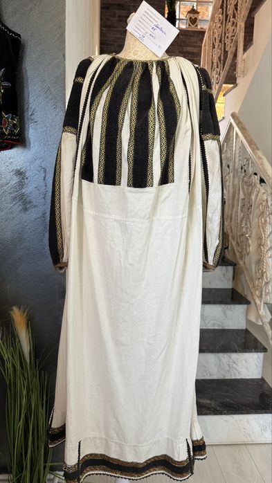 Camasa cu poale veche autentic muntenia cusuta