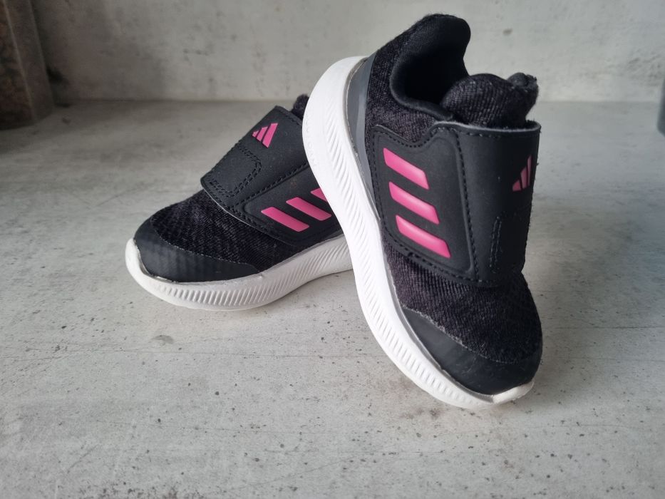 Маратончици Adidas р-р 20