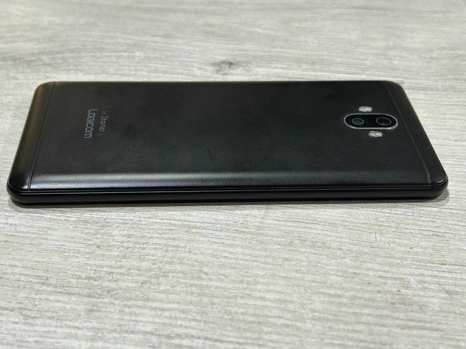 Смартфон LoGicom Le Starter L  8GB 1 RAM