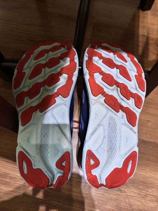 Hoka Clifton 9  44,5