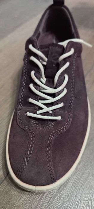 adidași ECCO. M 38. piele întoarsă naturală