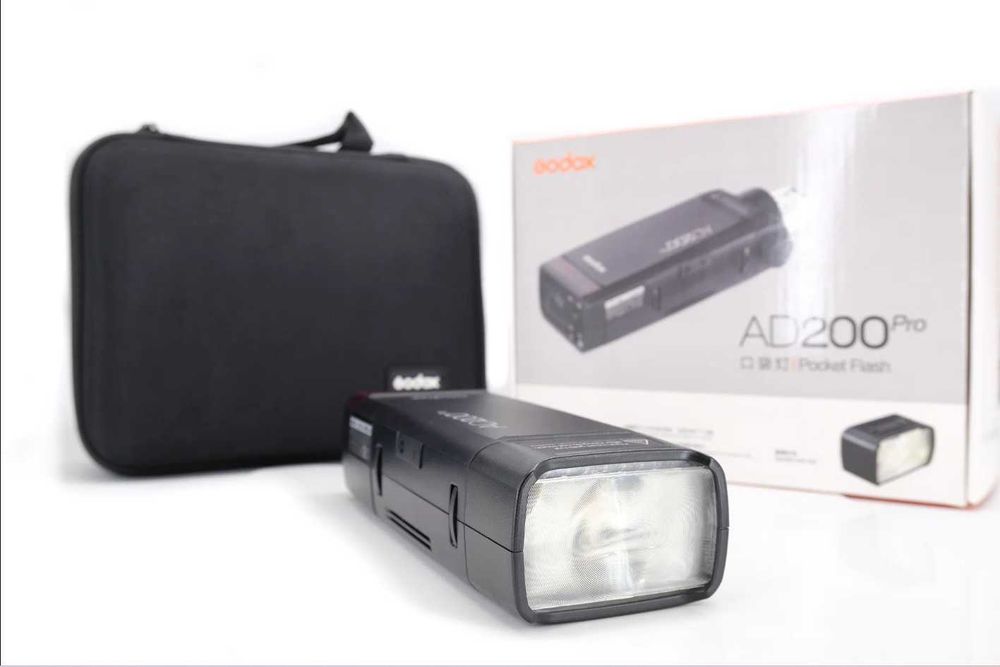 Мощная Вспышка Godox AD200 Pro