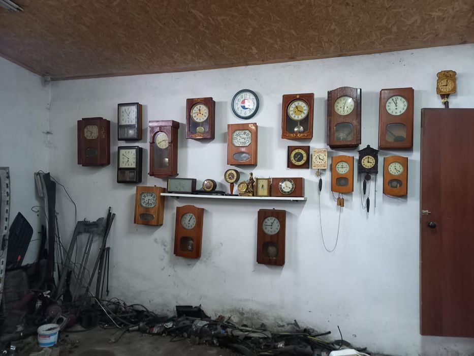 Продам часы в рабочем состоянии