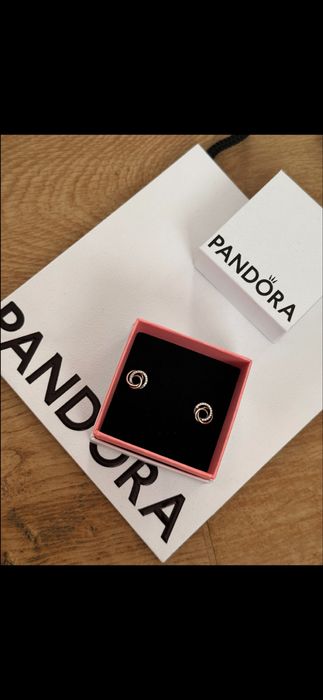 Pandora обеци Пандора