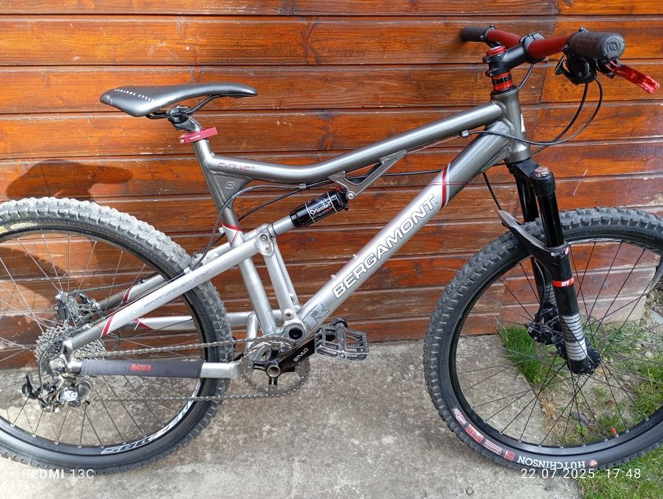 Bicicleta bergamont evolve 5.7