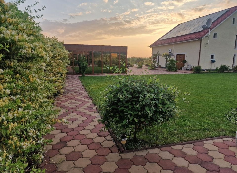 Pavilion administrativ Birouri/Spatii Comerciale/Hale depozitare