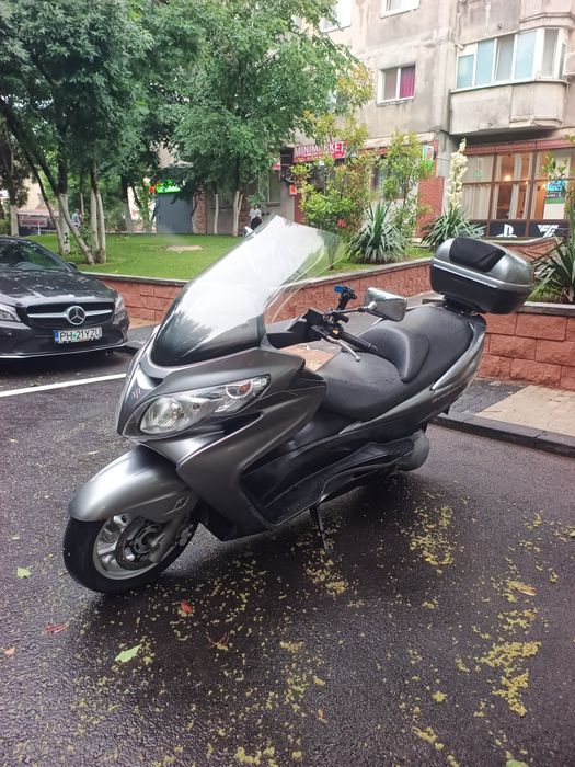 Suzuki burgman 400