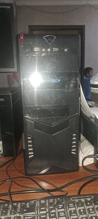 Kompyuter va printer sotiladi holati yaxshi