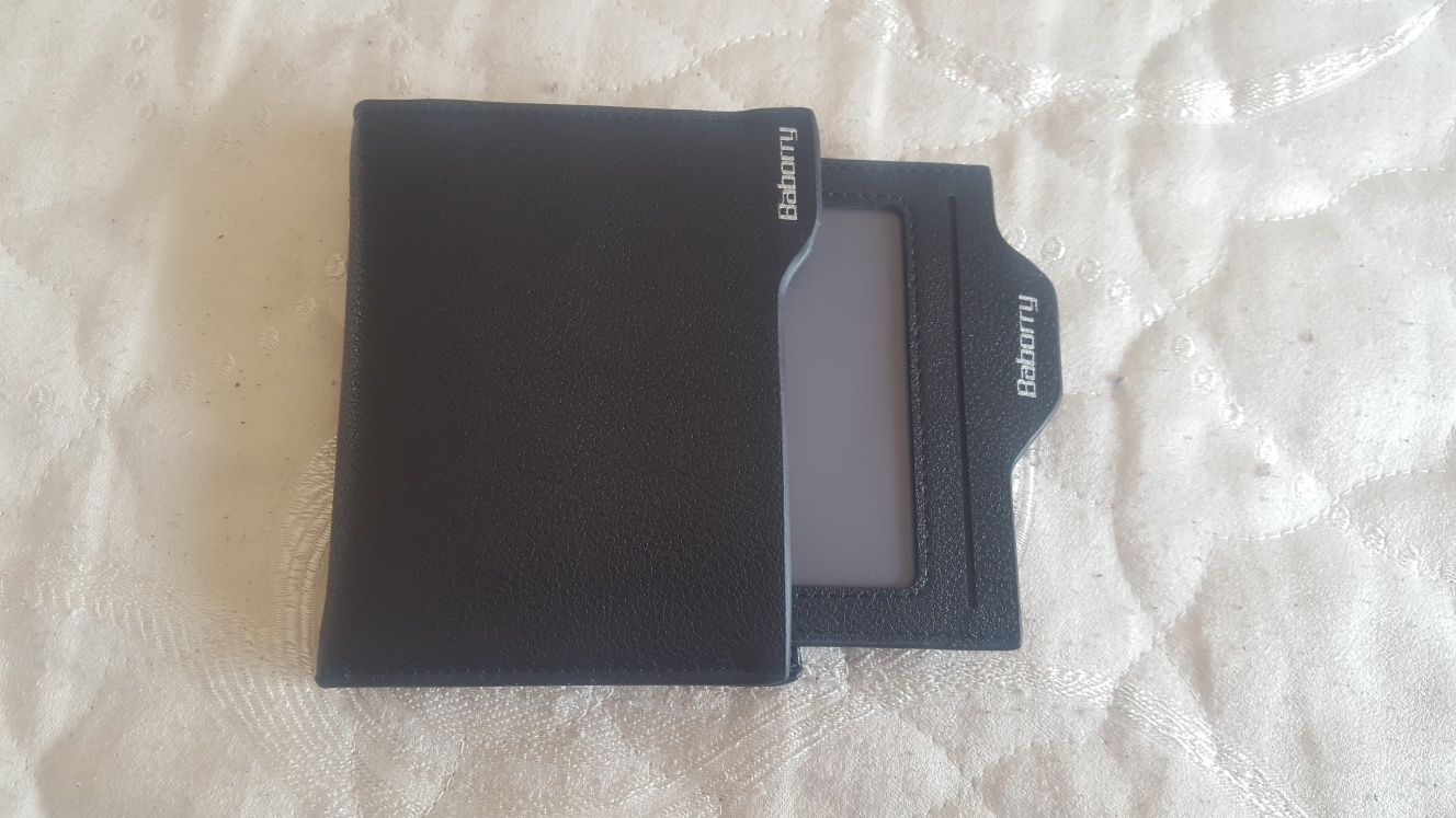 Стилен мъжки портфейл с RFID защита