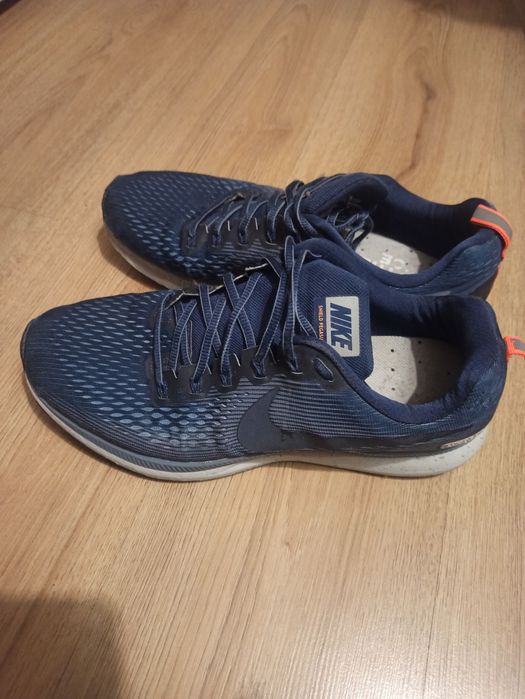 Маратонки Nike 47