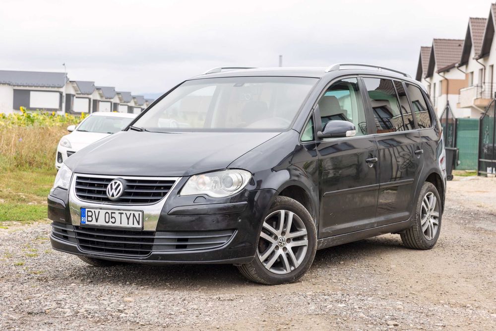 VW Touran 2.0 TDI,  2008, Xenon, Dublu Climatronic, Self Parking