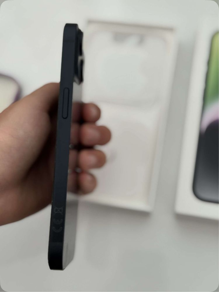 Iphone 14 черен