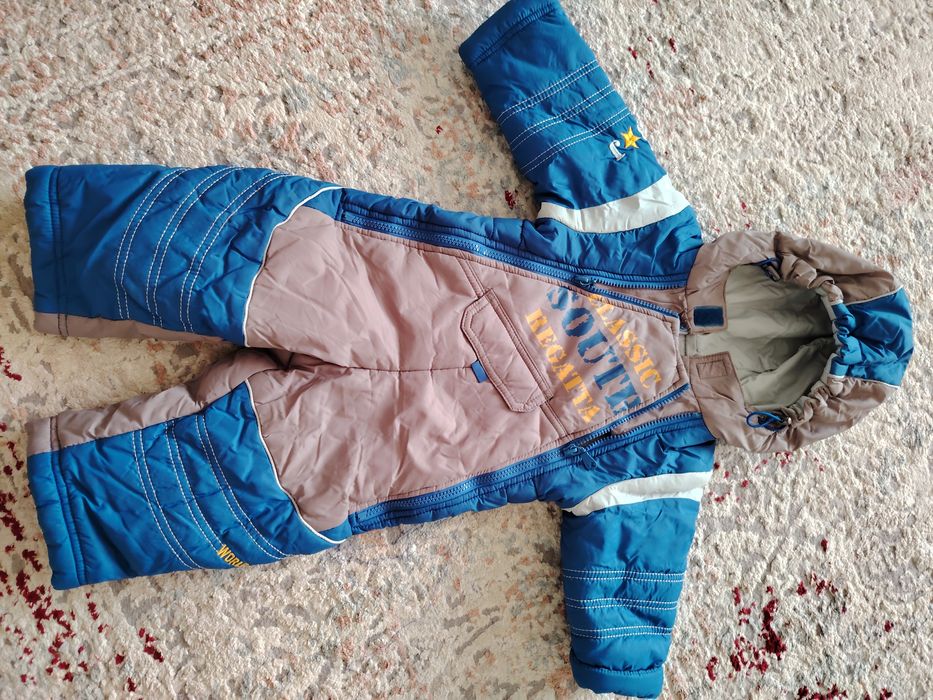 Продам комбинезон осень-весна