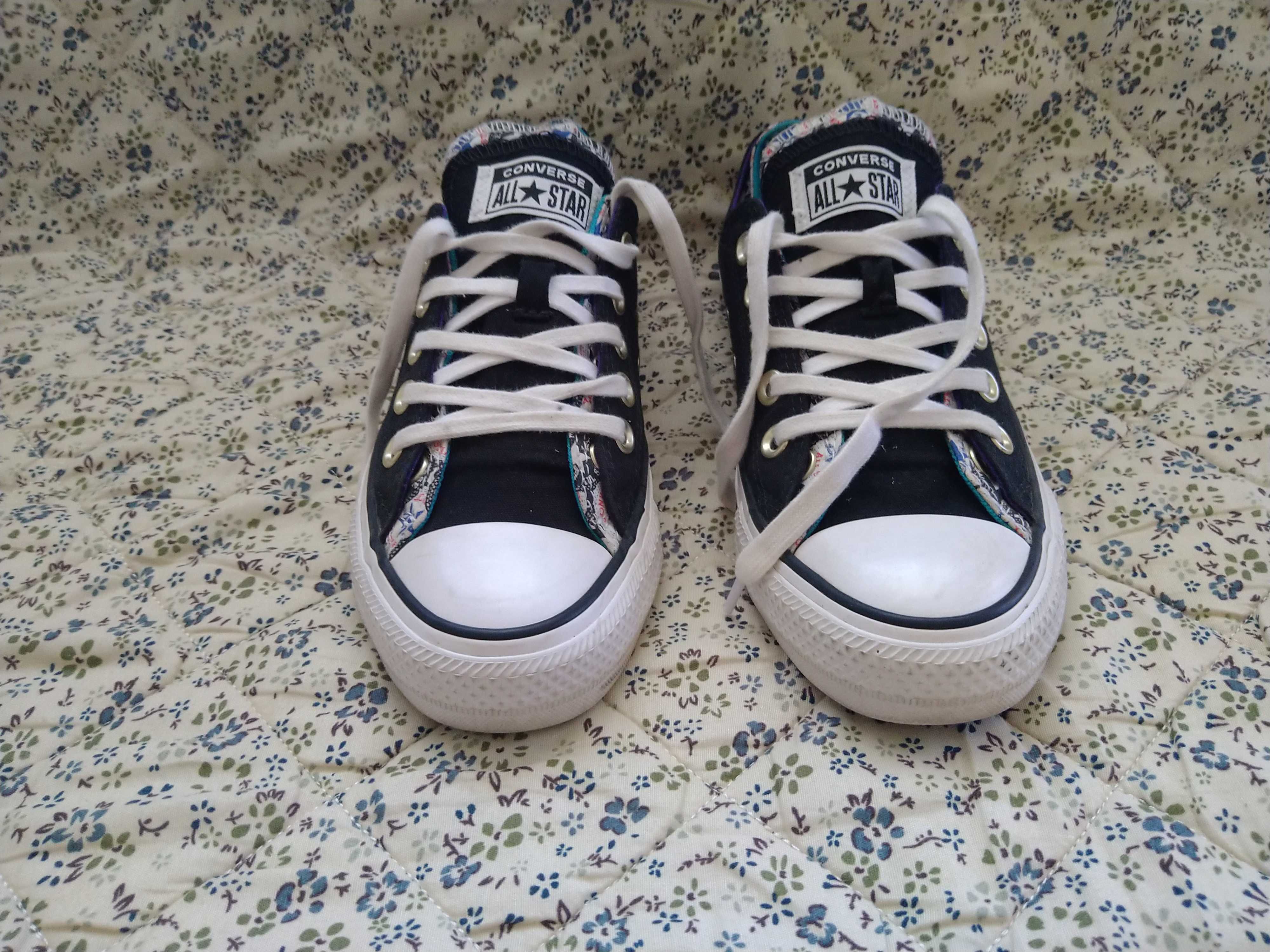 Converse - оригинални кецове номер 37.5