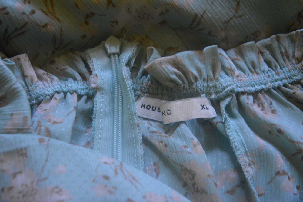 рокля ментово зелено флорален мотив Cropp