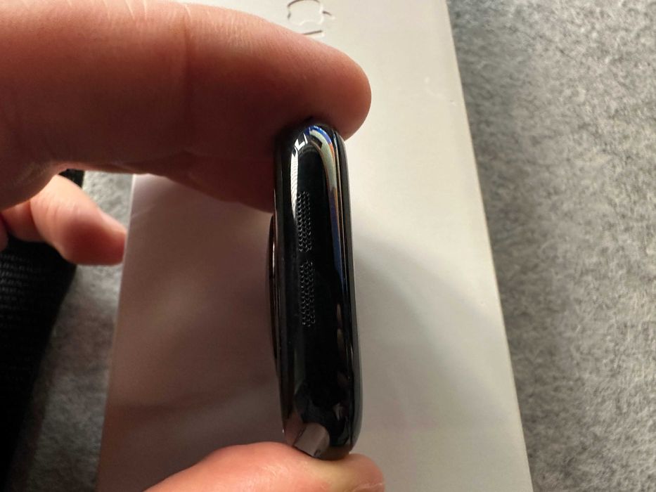 Apple Watch Series 10 LTE 46mm Jet Black – ca nouă + 5 brățări