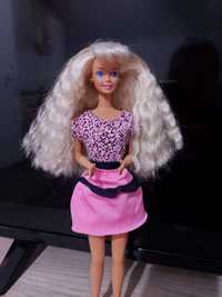 Papusa Barbie anii '90