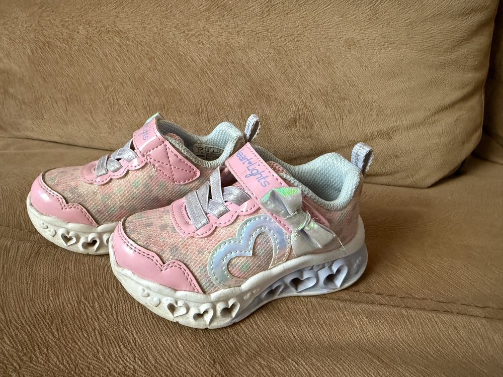 Светещи маратонки Skechers