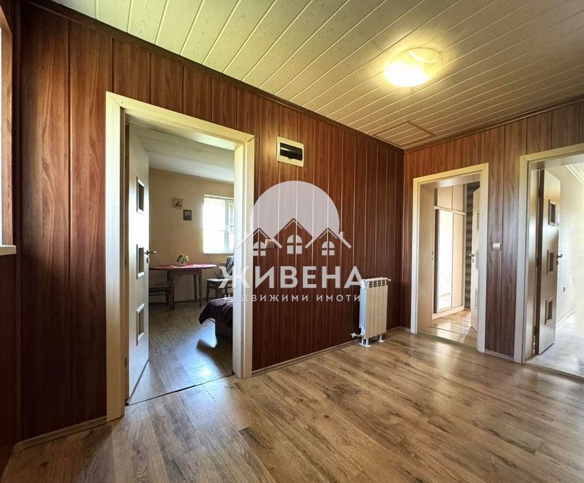 Къща в с.Гроздьово, обл. Варна, РЗП 200 кв.м