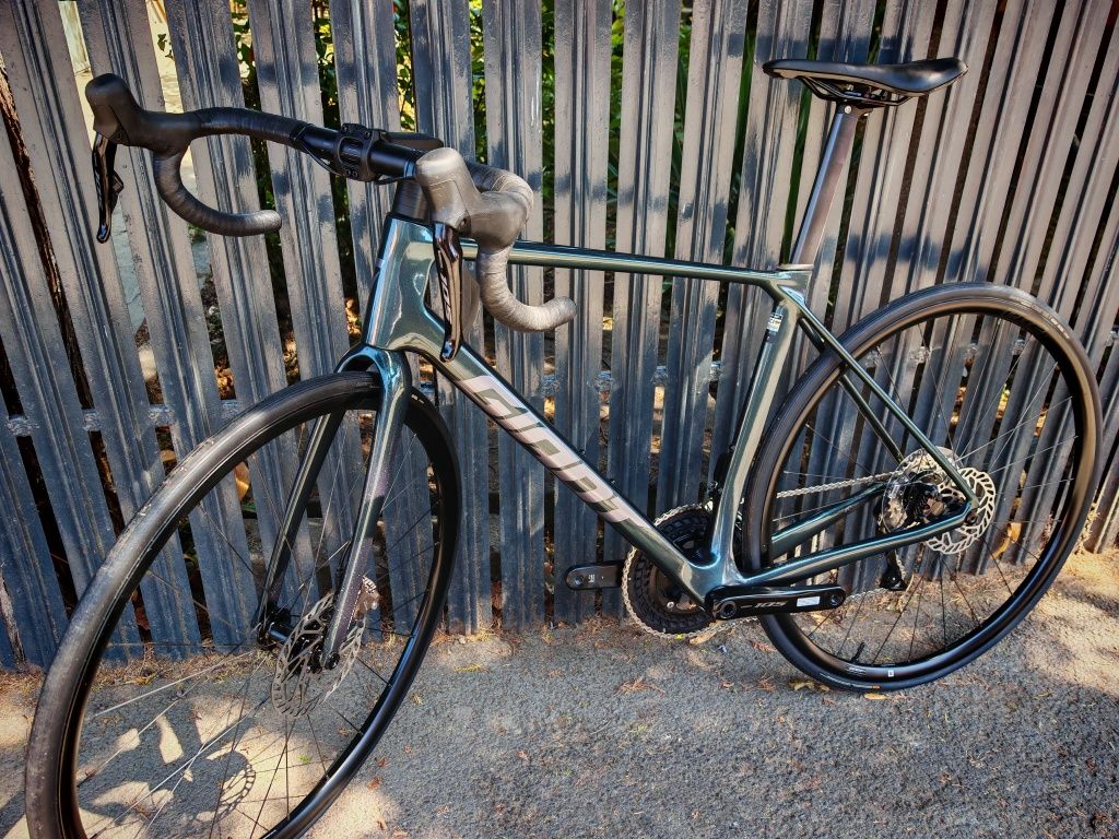Bicicleta cursiera carbon Giant TCR ADVANCED 105 DI2 12V size M noua