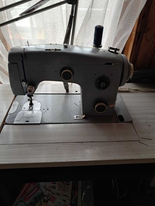 Продавам шевна машина