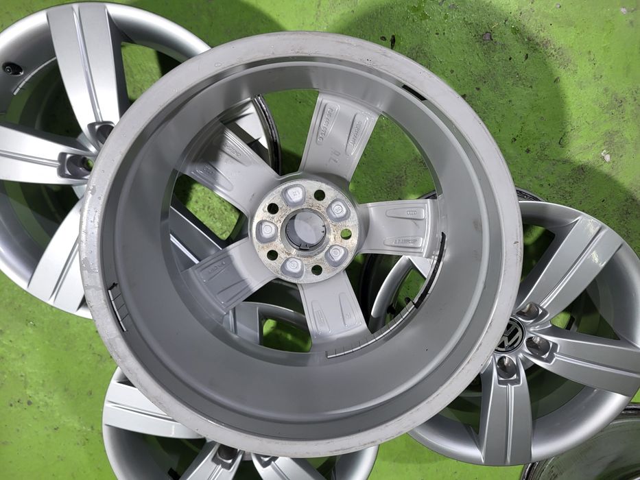 17 5x112 Vw Passat Touran Caddy Golf Skoda Audi 5х112