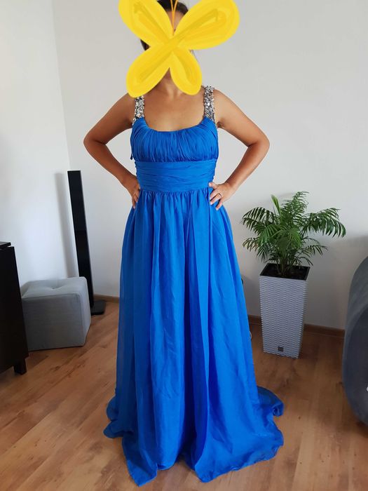 Rochie moderna cu trenă