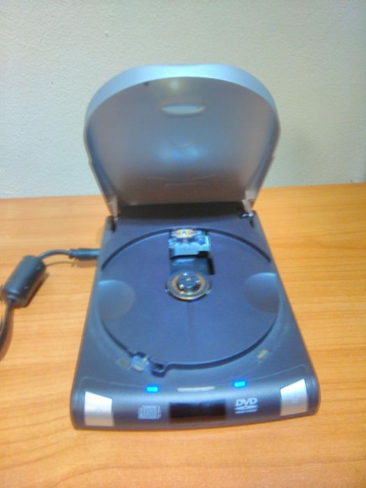 Dvd extern Philips Cd-rewritable conectare prin USB