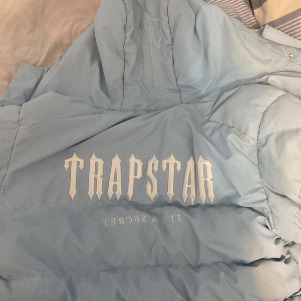 Яке Trapstar  – размер M – като ново“ Женско
