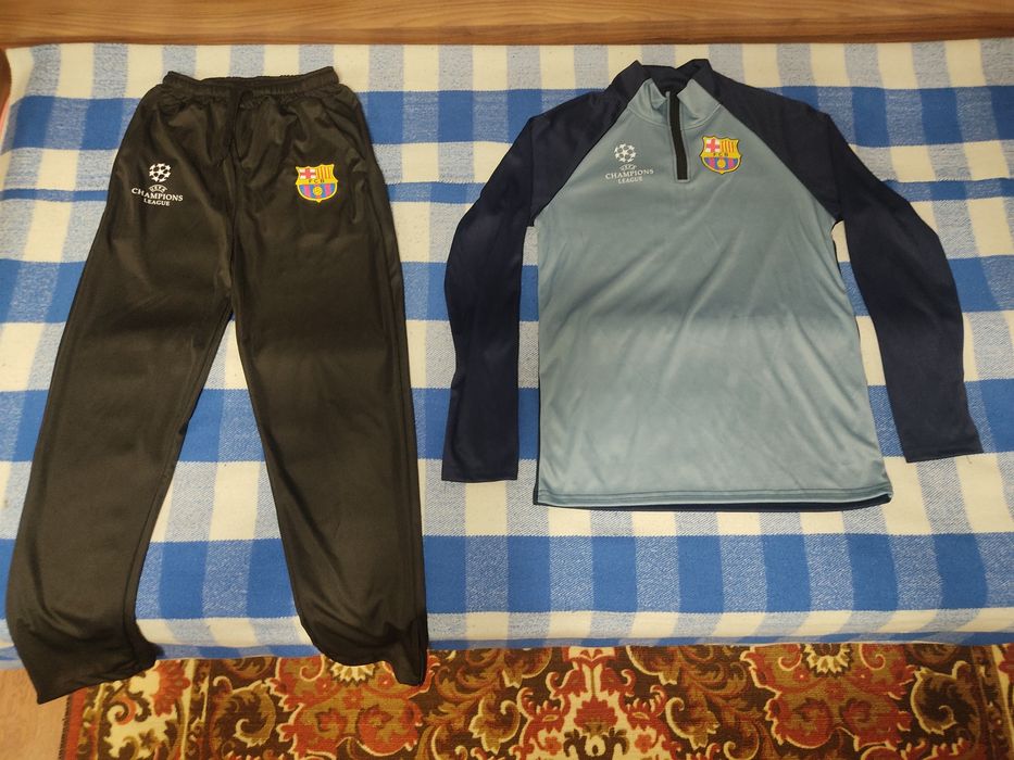 Спортивный костюм