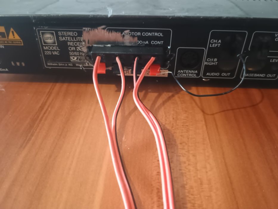 Усилвател 2х60W c Bluetooth, radio, usb, aux, micro sd и дистанционно