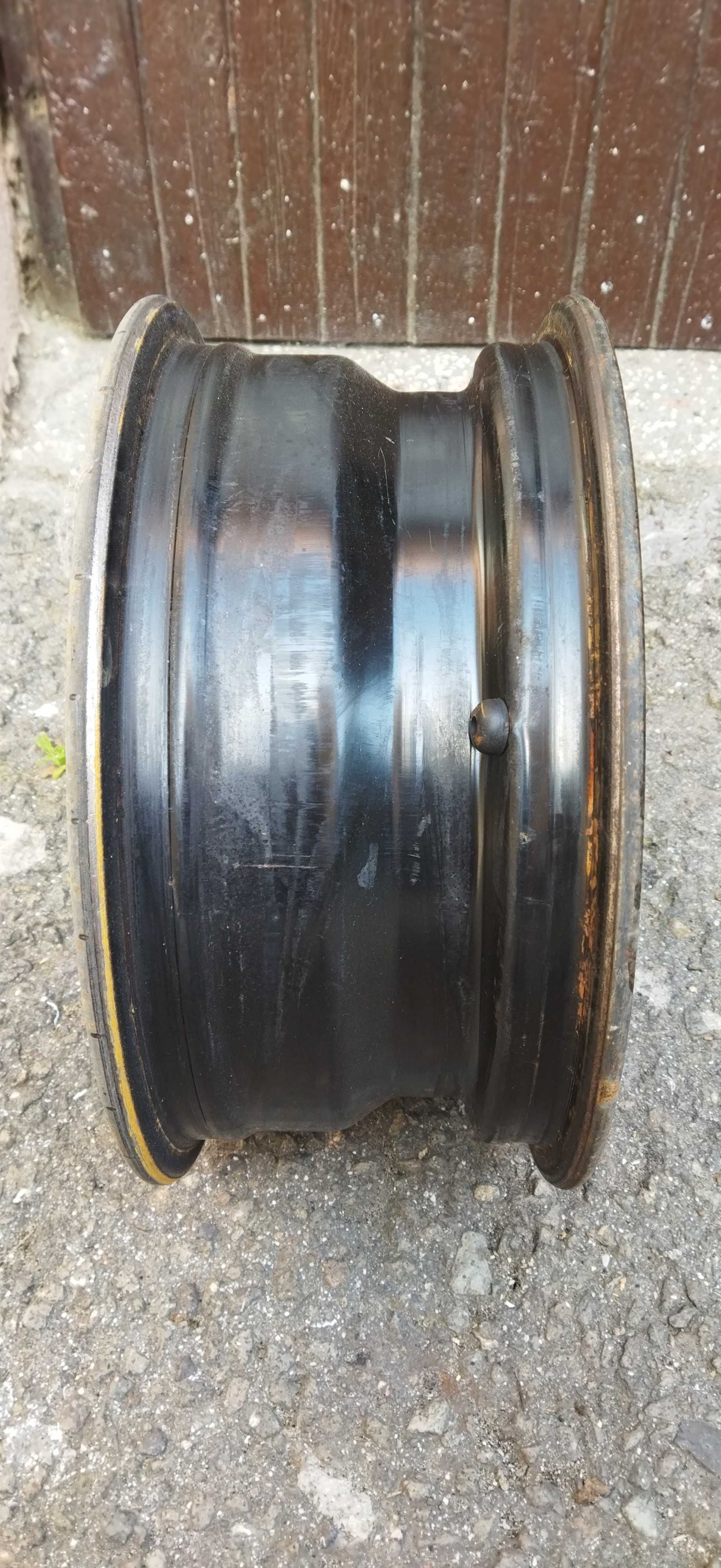 Продавам стоманени джанти 14"