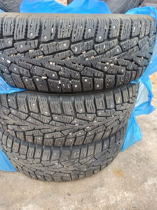 Зимние шины 185 60 R15