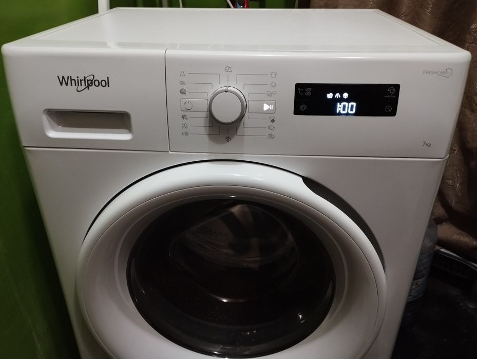 Продавам на части пералня Whirlpool