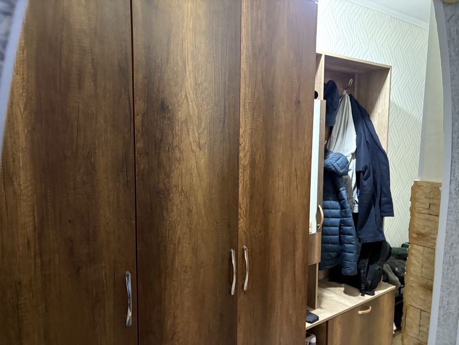 Продам прихожую в хорошем состояние