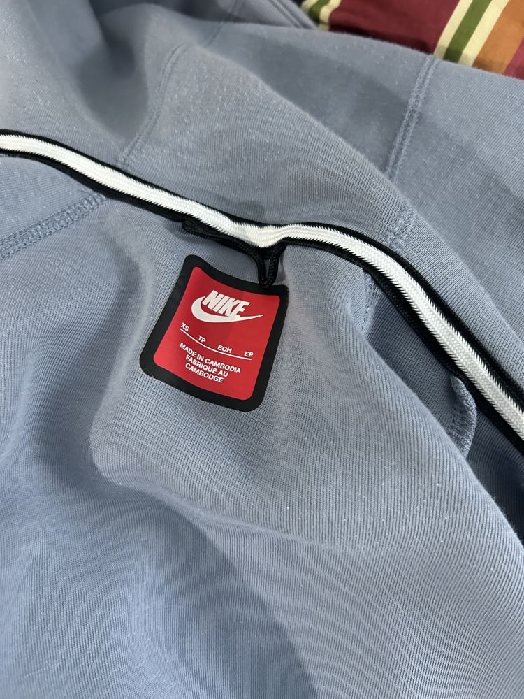 Nike tech fleece