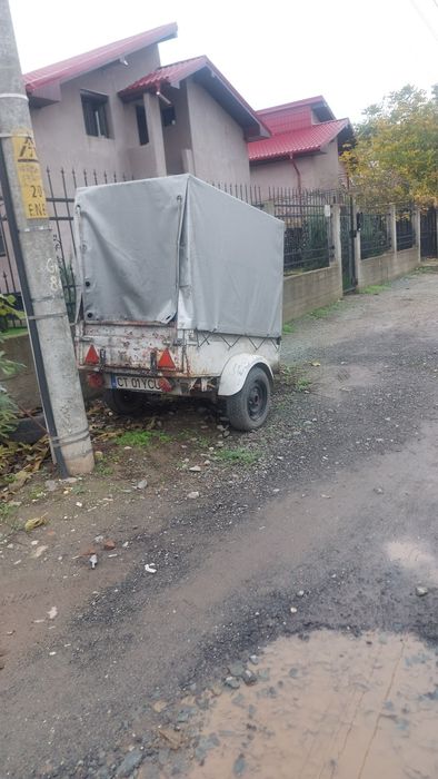 Remorca cu prelata 500 kg