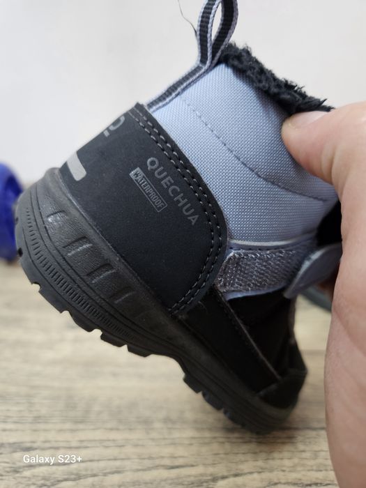 Vând ghetuțe de iarnă impermeabile